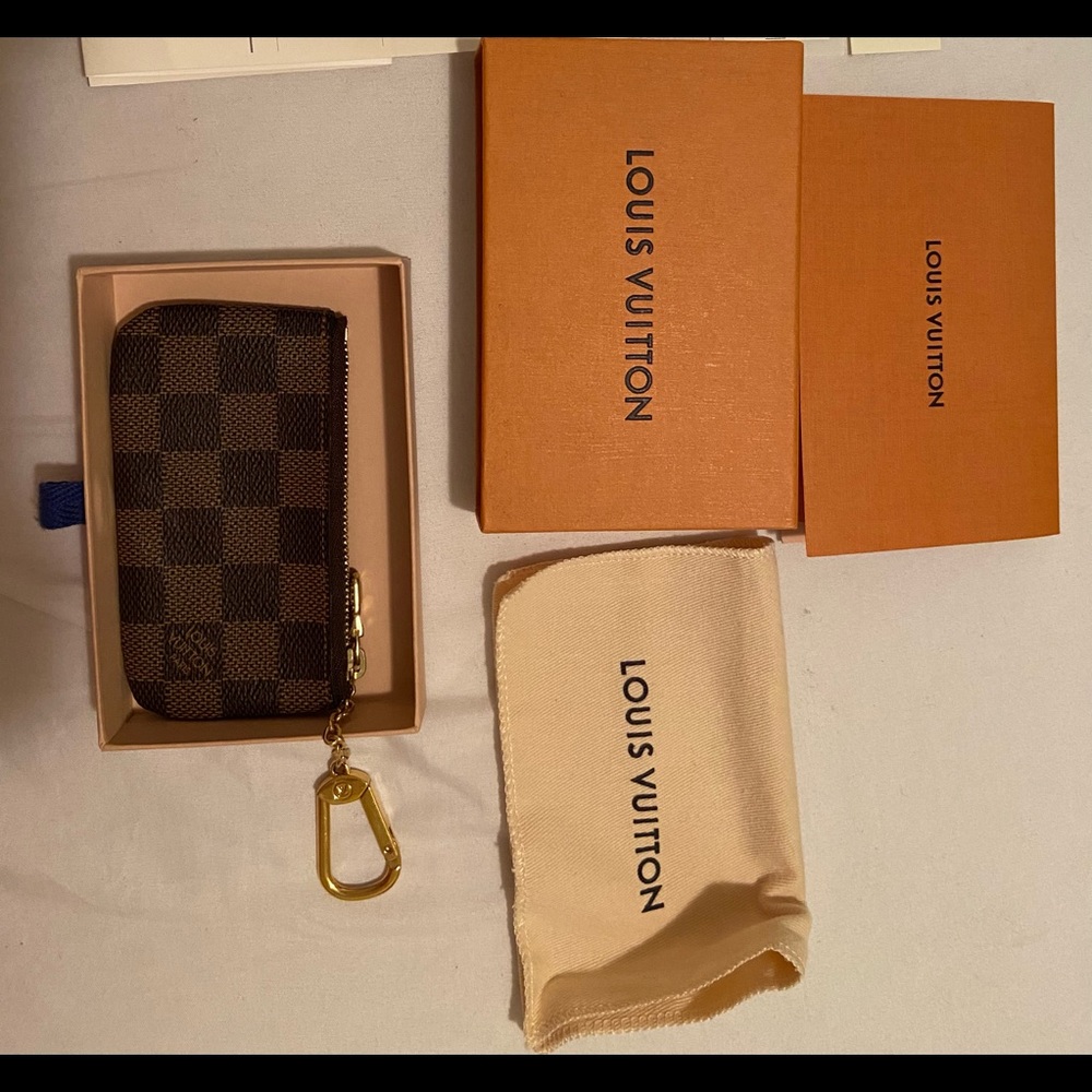 LV KEY POUCH